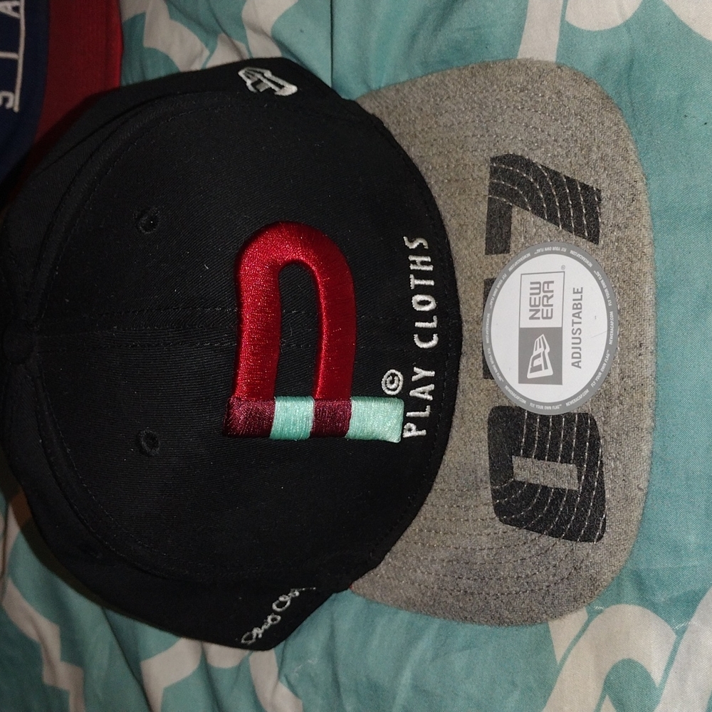 Play clothes hat , New era brand